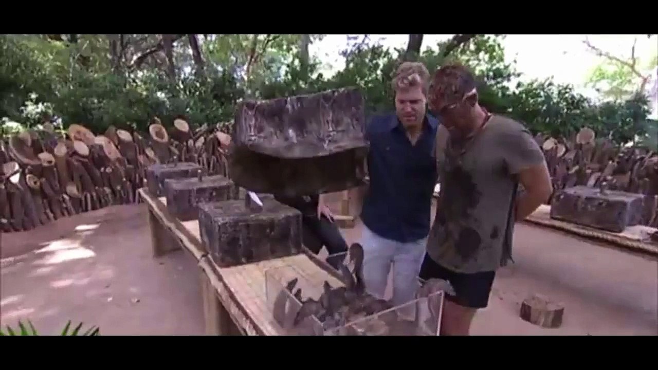 Anaconda bites Shane Warne in a reality TV show