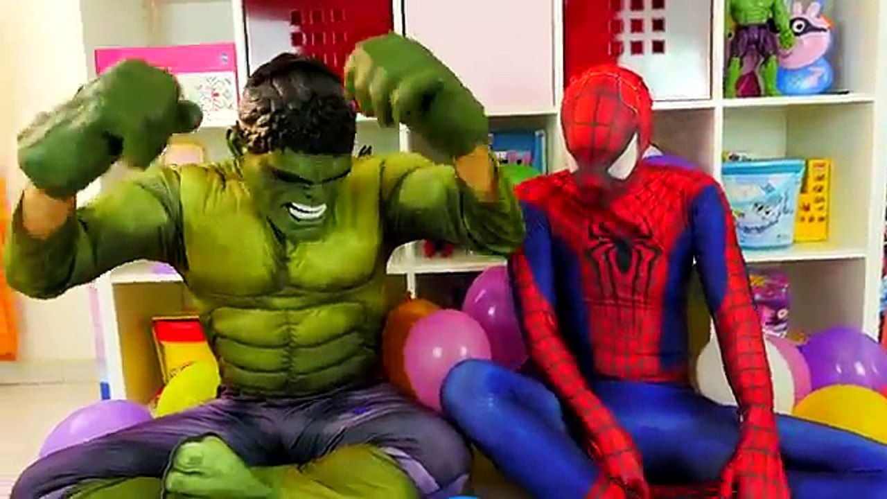 Spiderman vs Hulk - Balloon Drop Pop Challenge in Real Life - Fun Superhero Toys