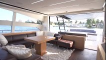 Luxury Yacht - Pershing 82