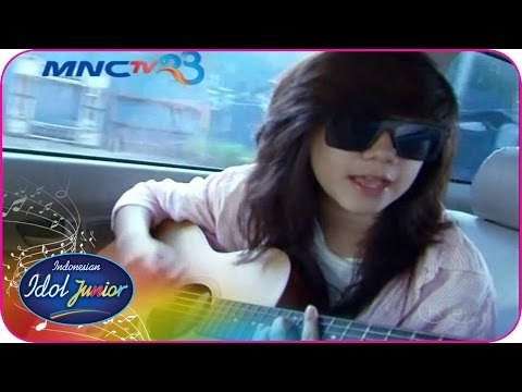 Street Audition Banjarmasin Bersama Kak Dera - Audition 5 - Indonesian Idol Junior