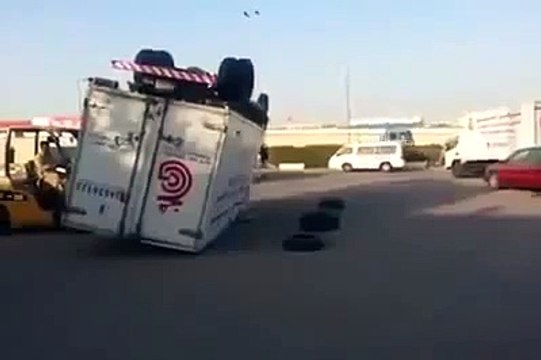 Как перевернуть грузовик