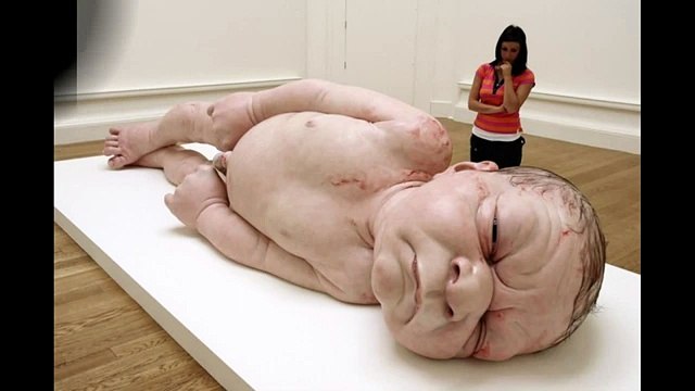 Живые скульптуры людей необыкновенных размеров