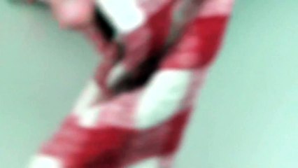 How to retrieve small items in narrow gaps