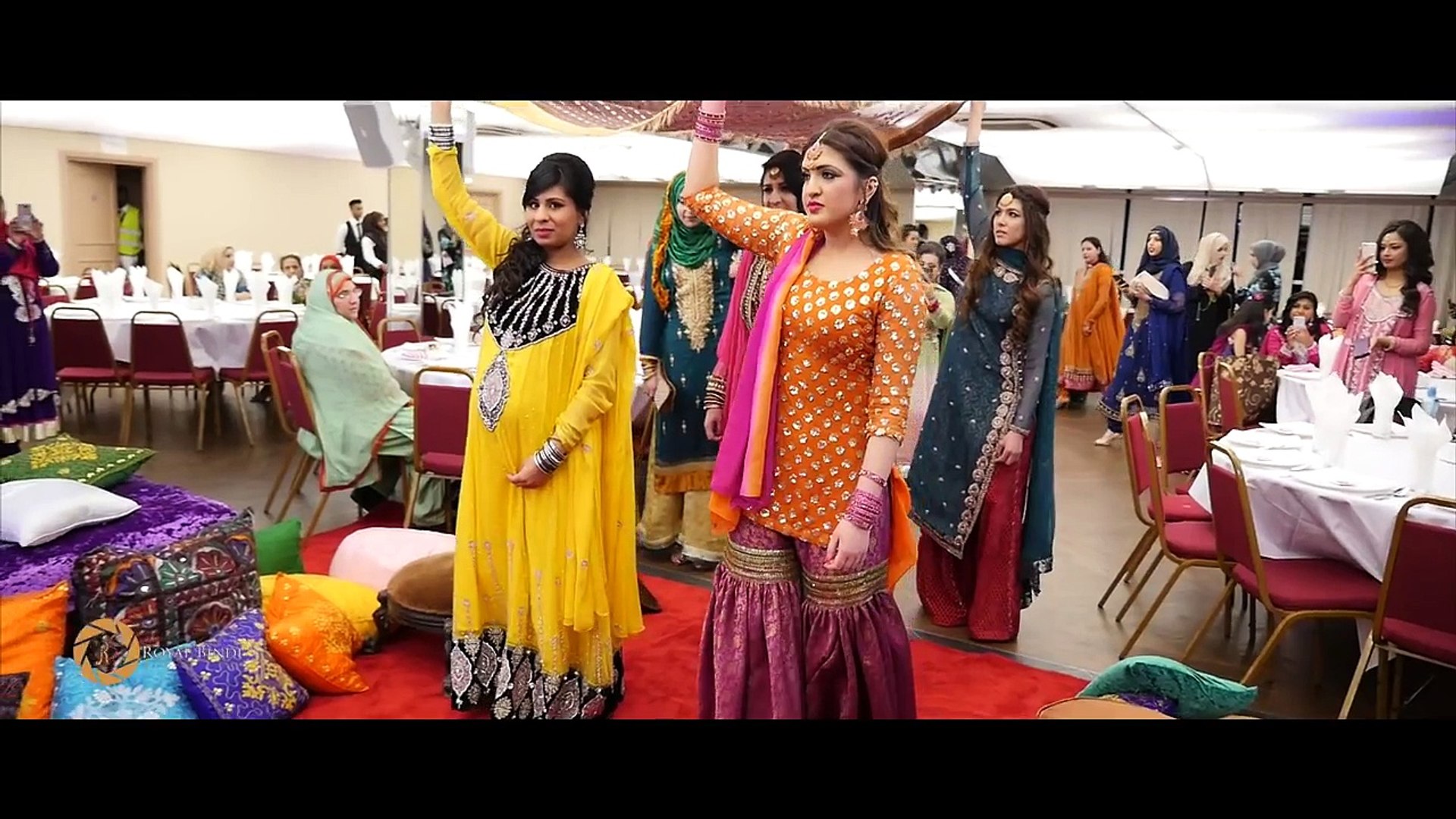 Most Viewed Pakistani Mehndi - Hina & Shakil - 2015