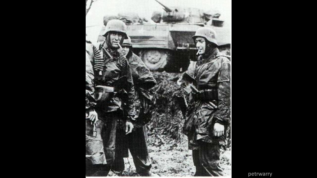 WWII Photo archive Ostfront&Westfront-German WW2 Forces-Siehst Du in Osten das Morgenrot