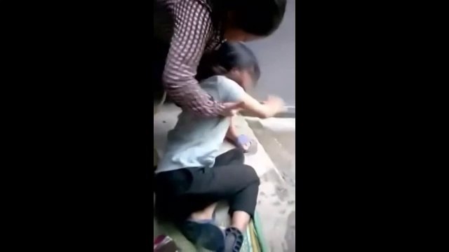 Bonzai içen kızın içler acısı hali!