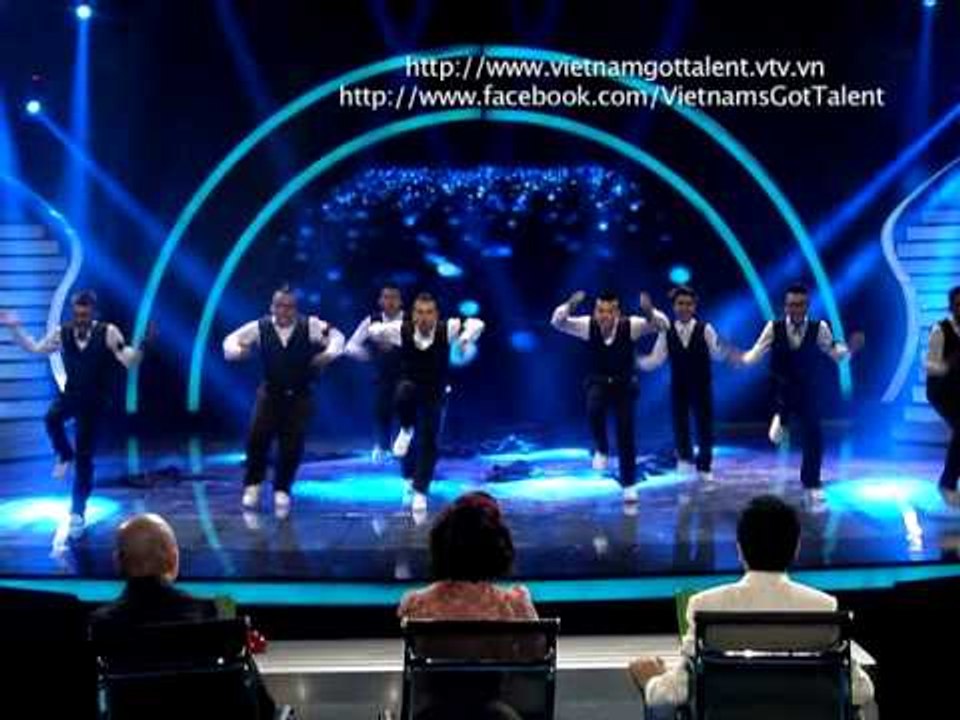 Vietnam's Got Talent 2012 - CK1 -  Chặng Đường Chinh Phục Ứơc Mơ - Nhóm HFO