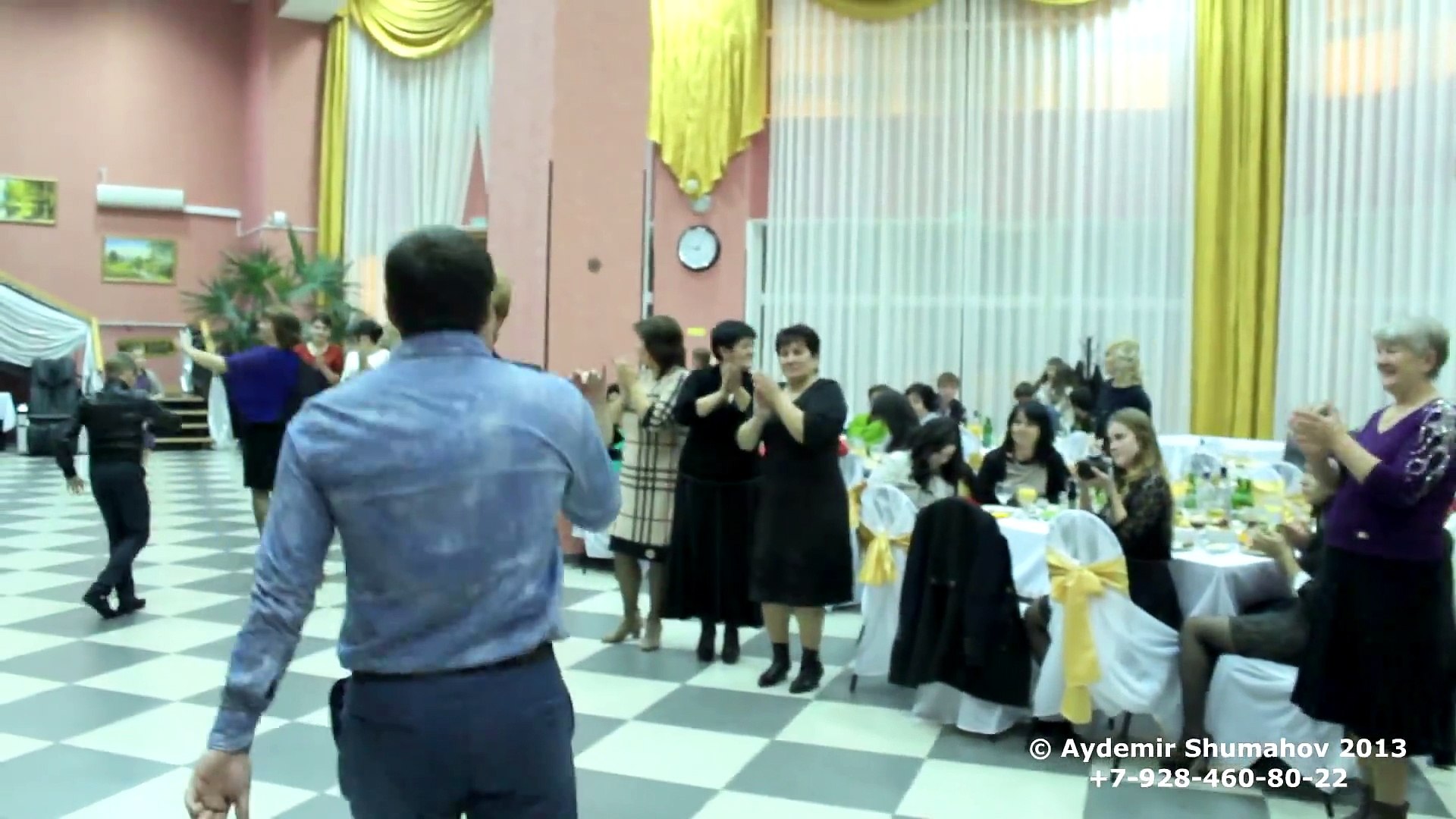 Поют и танцуют Адыги Sing and dance Circassians
