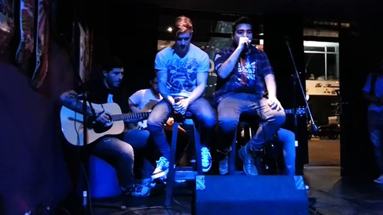 Loyalty - Bajo Zero Acustico en Rocket Bar 25.11.14