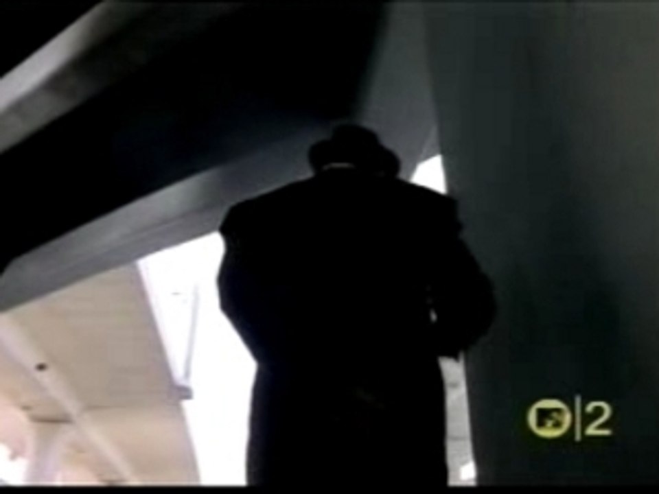 REM - Everybody Hurts