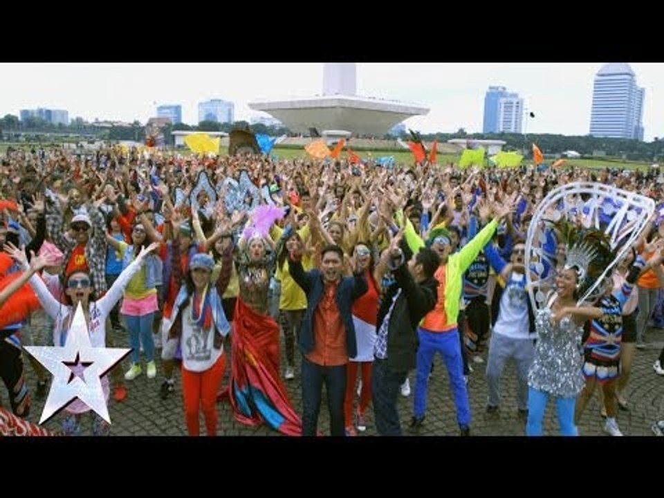 Ibnu & Evan on FLASHMOB! - Indonesia's Got Talent!