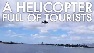 Гавайи, Перл Харбор - вертолёт с туристами. Водки, чтоль поддали?