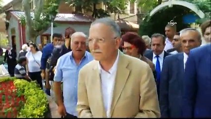 Ekmeleddin İhsanoğlu, Darülaceze'yi ziyaret etti