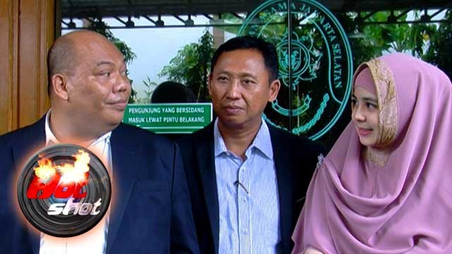 Stuart Sengaja Ulur Waktu Sidang Cerainya dengan Risty - Hot Shot 19 Februari 2016