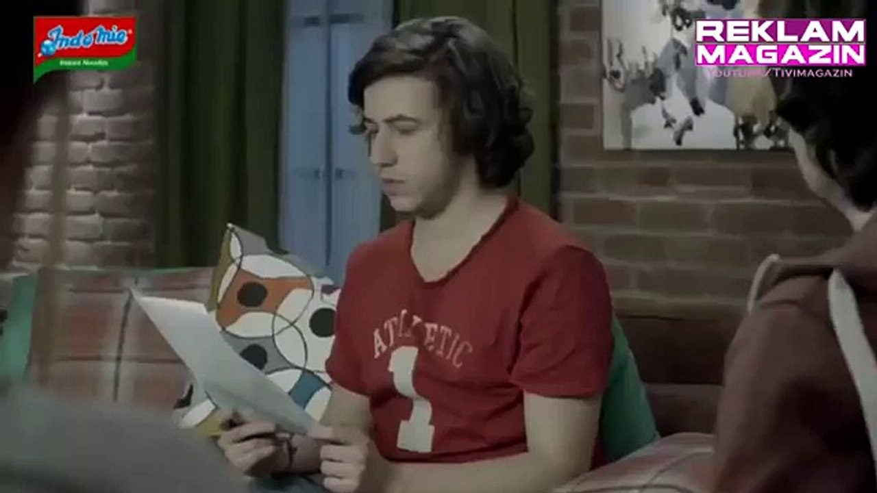 Indomie Sen Yemeği Düşünme Şimdi Ye Reklamı