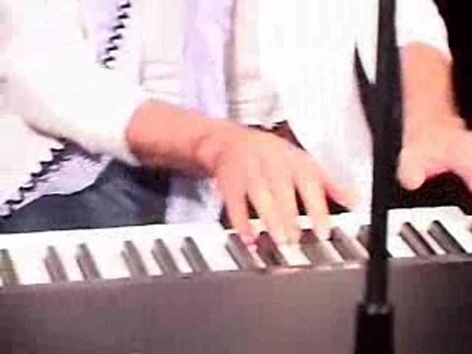 Mika - Grace Kelly (Hit40UK)