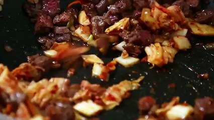 Fried Rice (Bokkeumbap  볶음밥)