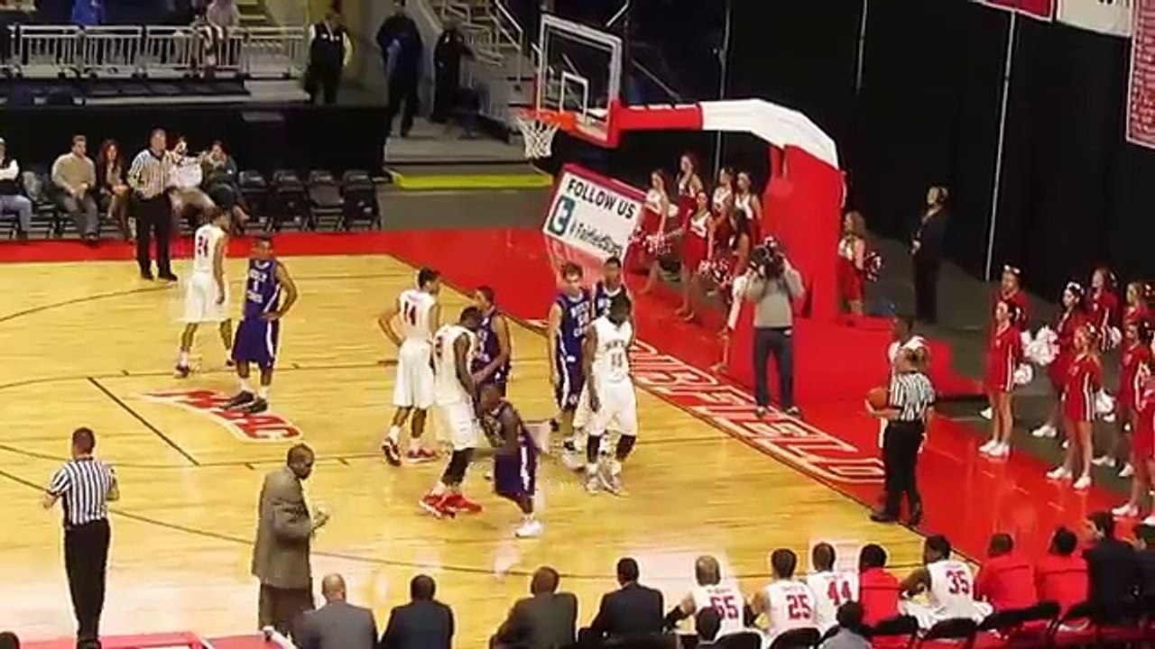 Holy Cross vs Fairfield - Men's Basketball - 2nd Half Action - Hooks for Books Contest - 11-20-13