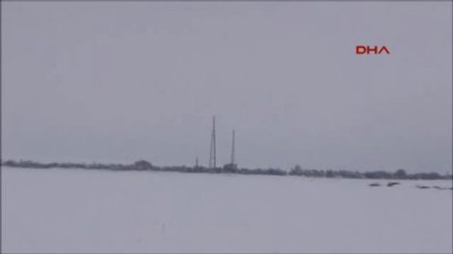 Bitlis Donan Göl Üzerinde Top Oynayıp, Halay Çekiyorlar