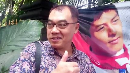 Warga Solo Pasang Spanduk dan Bubuhkan Tanda Tangan Dukung Rio di F1