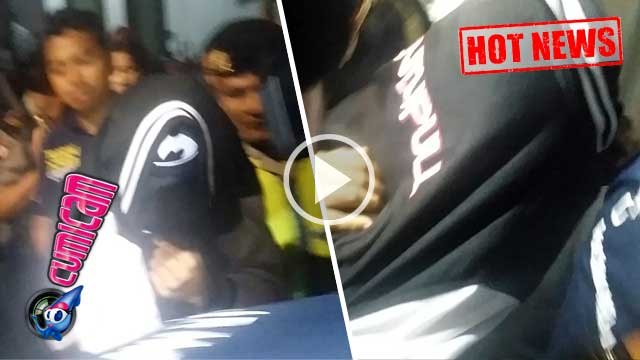 Olah TKP di Rumah Ipul, DS Pake Jaket Love You Pul - Cumicam 19 Februari 2016