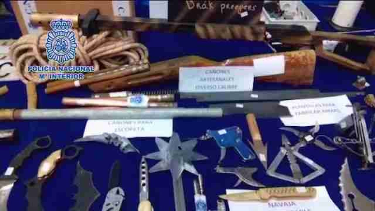 Detenido por enseñar en redes sociales a fabricar armas indetectables en sistemas de seguridad