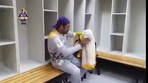 Sarfraz Ahmed reciting 'Naat' in his beautiful voice - MUST WATCH and LISTEN