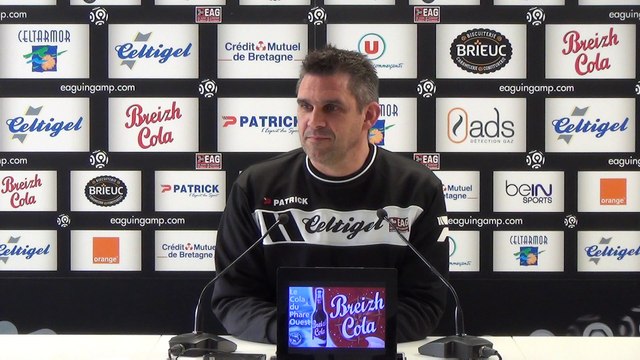 L1 J27 / La conférence de presse de J.Gourvennec avant LORIENT-EAG