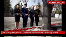 ABD Büyükelçisi Bass, Ankara Saldırısının Gerçekleştiği Alana Karanfil Bıraktı