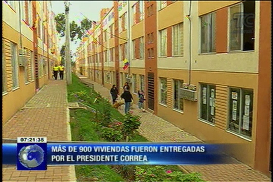 Más de 900 viviendas fueron entregadas por el presidente Correa