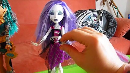 МОИ КУКЛЫ Монстер Хай. MY DOLLS monster high. 我的洋娃娃摆怪物很高。