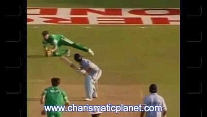 Cute Boy Richard Snell Gets Wicket of Sachin Tendulkar