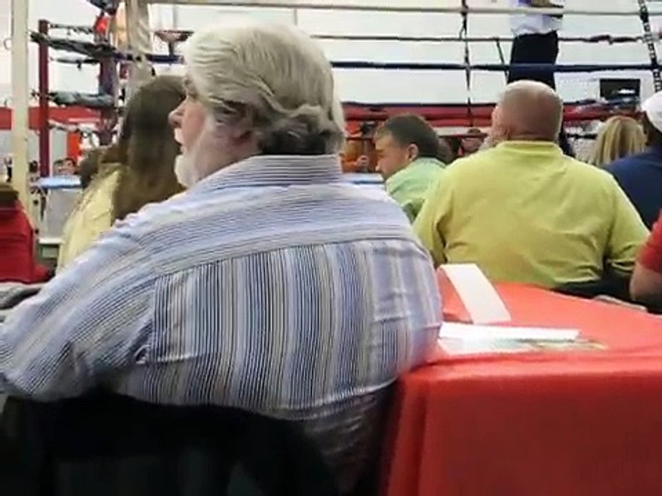 Hooks for books Gary Phipps vs. Thomas Mckinney