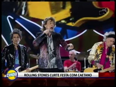 ANA MARIA BRAGA CURTE FÉRIAS NA PRAIA