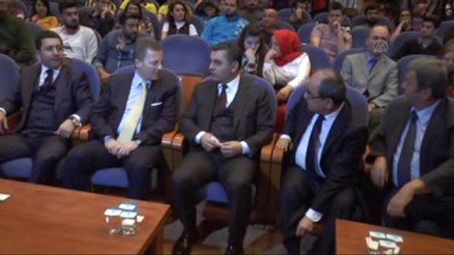 Eski Milli Futbolcu ve Futbol Yorumcusu Dilmen