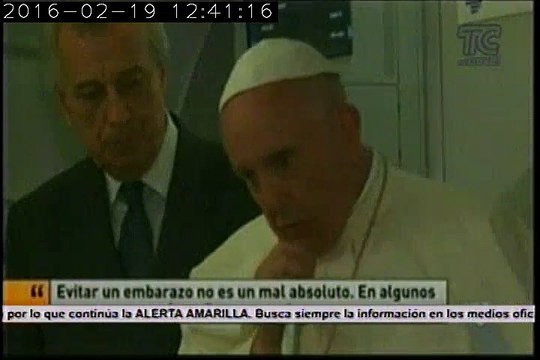 Papa admite uso de anticonceptivos contra el zika