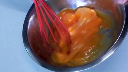 Bacon & Eggs Ice Cream - Video Recipe