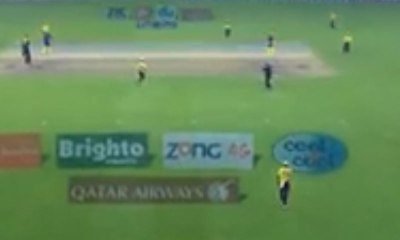 Quetta vs Peshawar: Umpire Aleem escapes ball thrown by  fielder