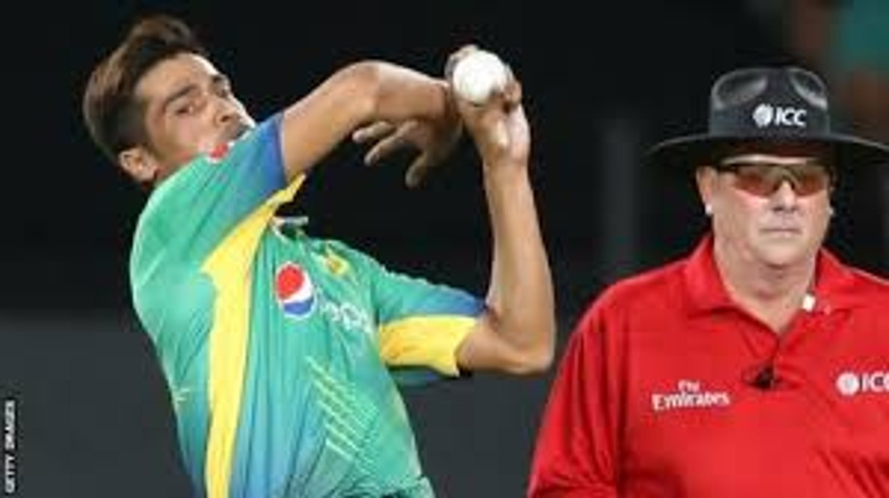 Mohammad Amir Hat-trick in Pakistan Super League
