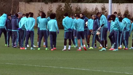 Transferts - Hiddink : "Hazard est heureux à Chelsea"