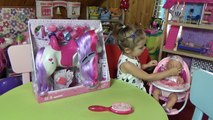 Беби Борн игрушечная лошадка единорог с длинными волосами распаковка игрушки . Новые видео канала Мисс Кэти и Мистер Макс . Unicorn Baby Born toy