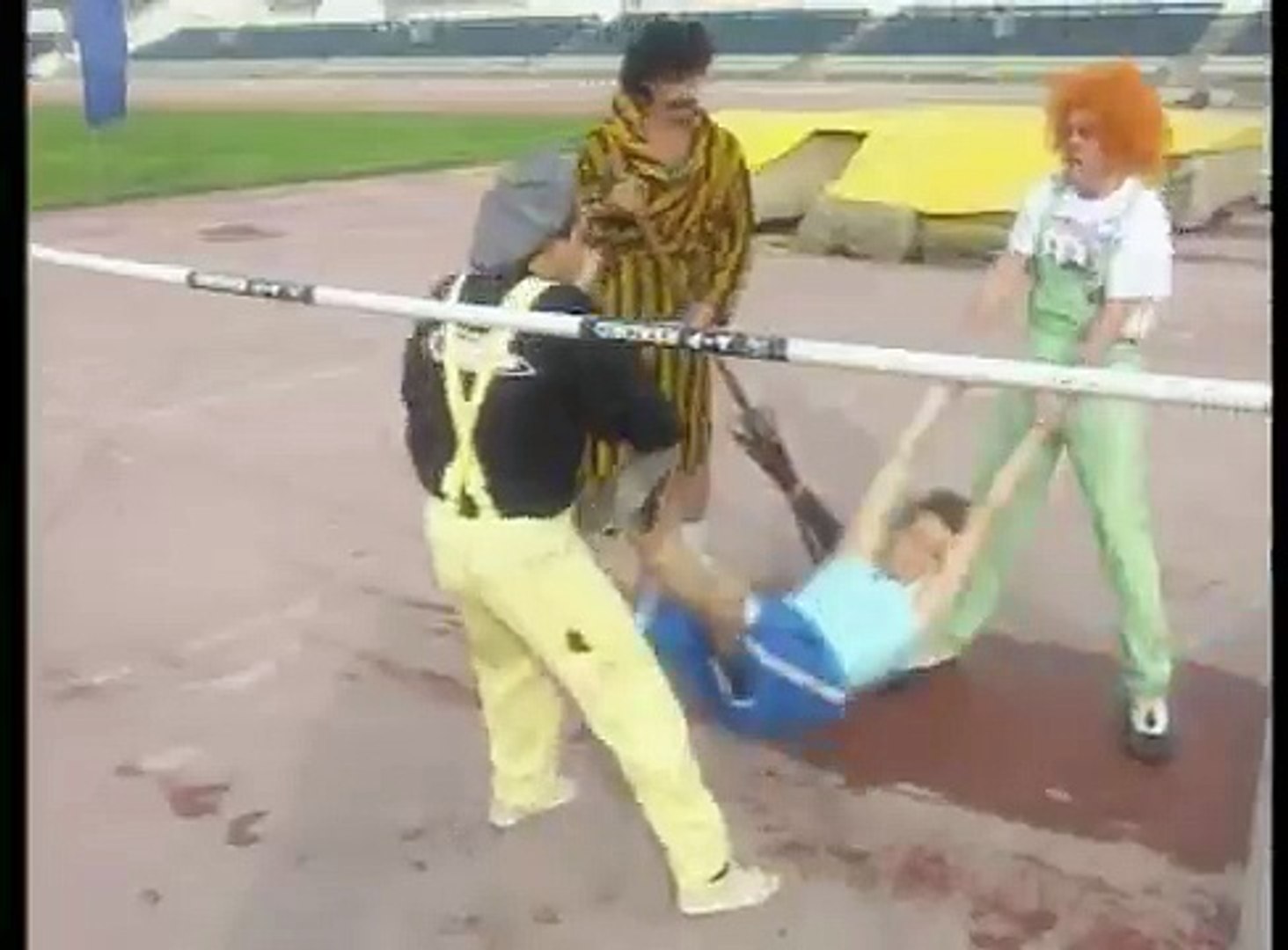 Маски спорт-шоу