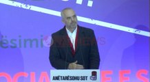 Rama në Korçë: “Qentë le të lehin, karvani do të eci përpara!”- Ora News- Lajmi i fundit-