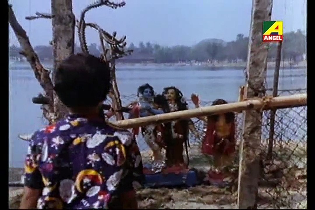 Gan bhikhari aami jodi Bengali Romantic Movie Anutap  in Bengali Movie Song