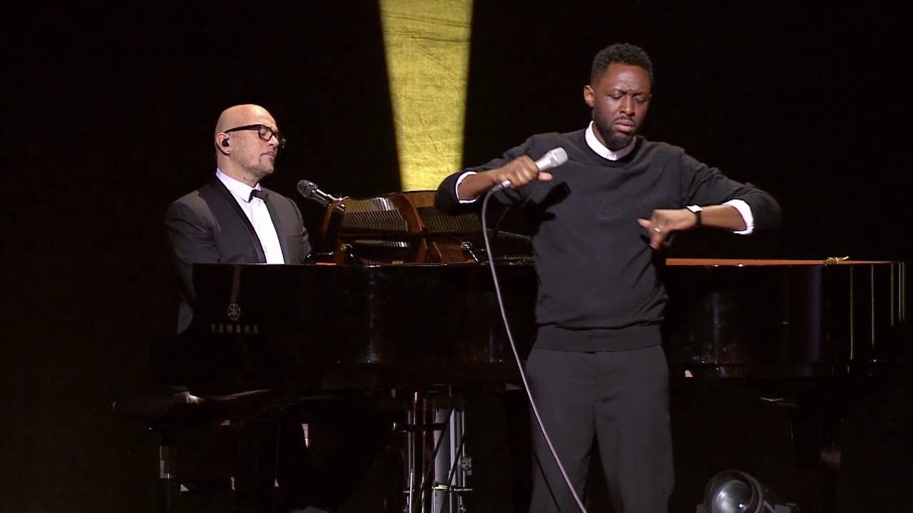 Duo au piano avec Pascal Obispo - Spectacle de Thomas Ngijol du 19/02 - CANAL+