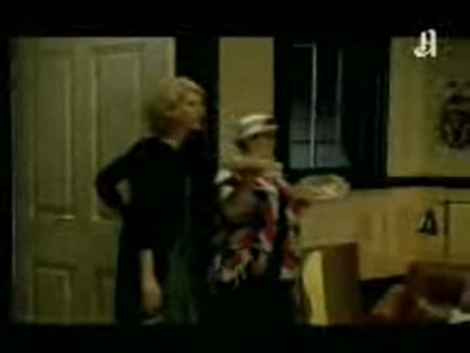 Mika - Aftenposten Interview (Part 2)