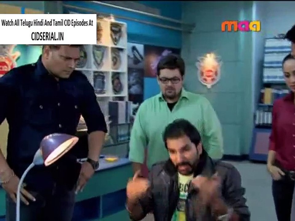 CID (Telugu) Episode 995 (23rd - October - 2015) - 3