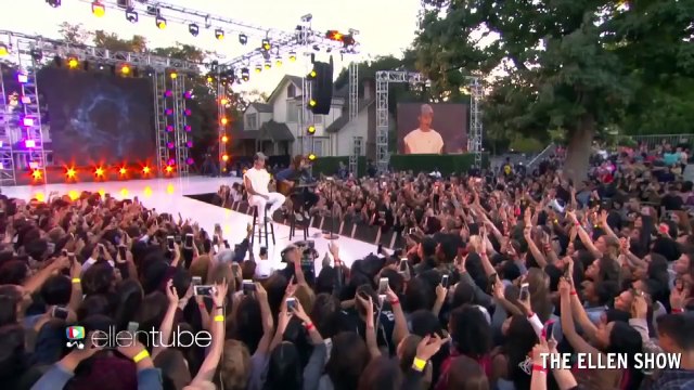 Justin Bieber Reveals Collab At The Grammys - Johnny Depp, Robin Thicke & More Performers