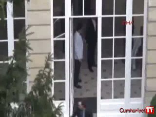 Kıvanç Tatlıtuğ Paris'te evlendi... İşte ilk görüntüler