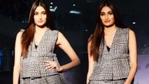 Athiya Shetty Flaunts Her Fashion On The Ramp - Hot Or Not ?